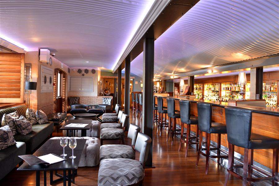 Cape Grace Hotel Bar Area
