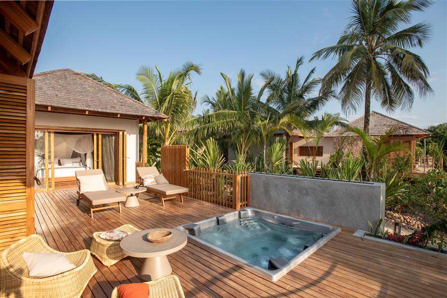 Two Bed Villa Jacuzzi