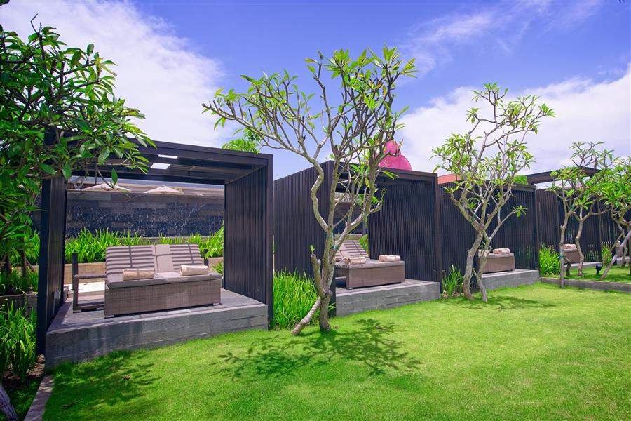 Fairmont Sanur Beach Bali Garden Loungers