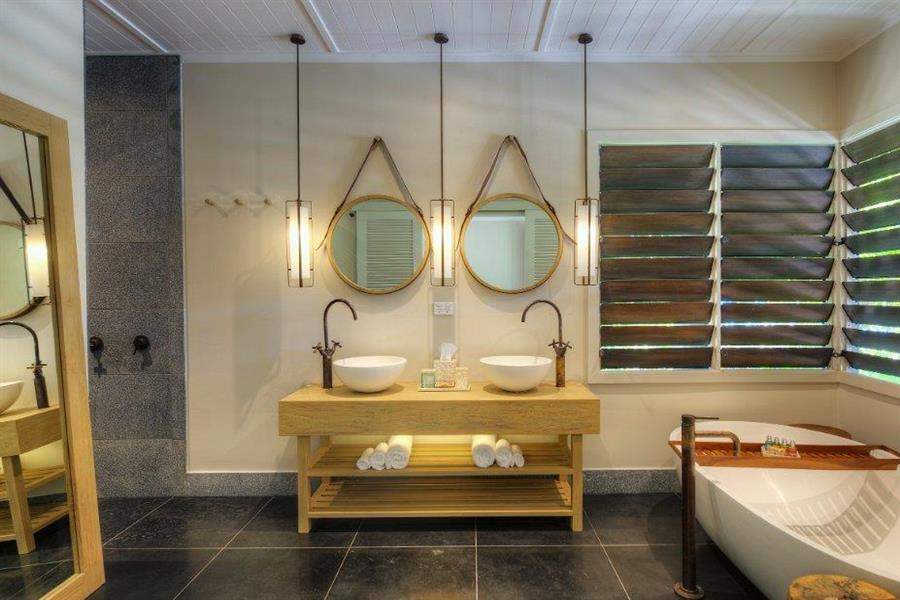 Vomo Island Resort Fiji Bathroom
