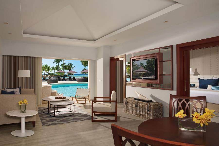 Preferred Club Master Suite Ocean View Swim Out