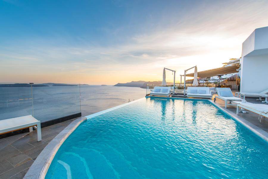 Santorini Secret Suites & Spa Swimming Pool Sunset