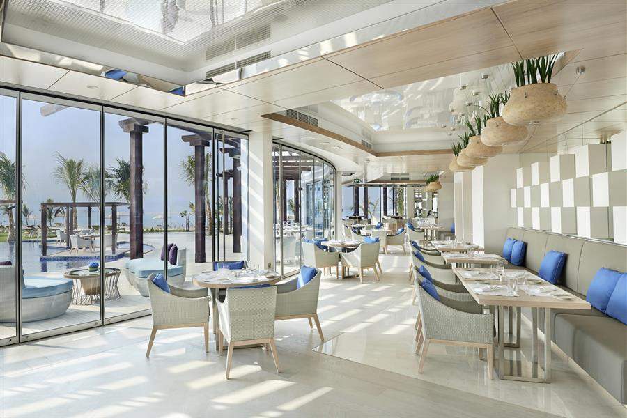 Waldorf Astoria Dubai Palm Jumeirah Dining Area