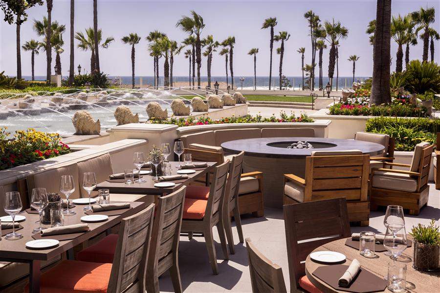 Restaurant with beach view