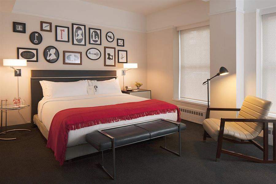 Martha Washington Hotel Double Room
