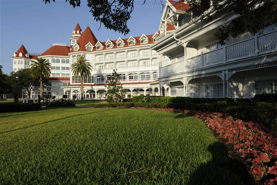Disneys Grand Floridian Resort Spa Hotel Grounds