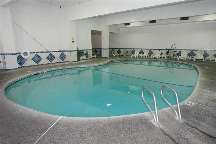 Cedar Lodge Swimming Pool